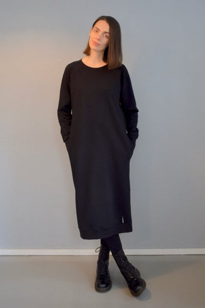 PIETA collarimekko, musta,  made in Finland